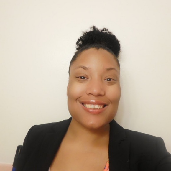 Meet your Posher, Candace - Picture 1 of 1